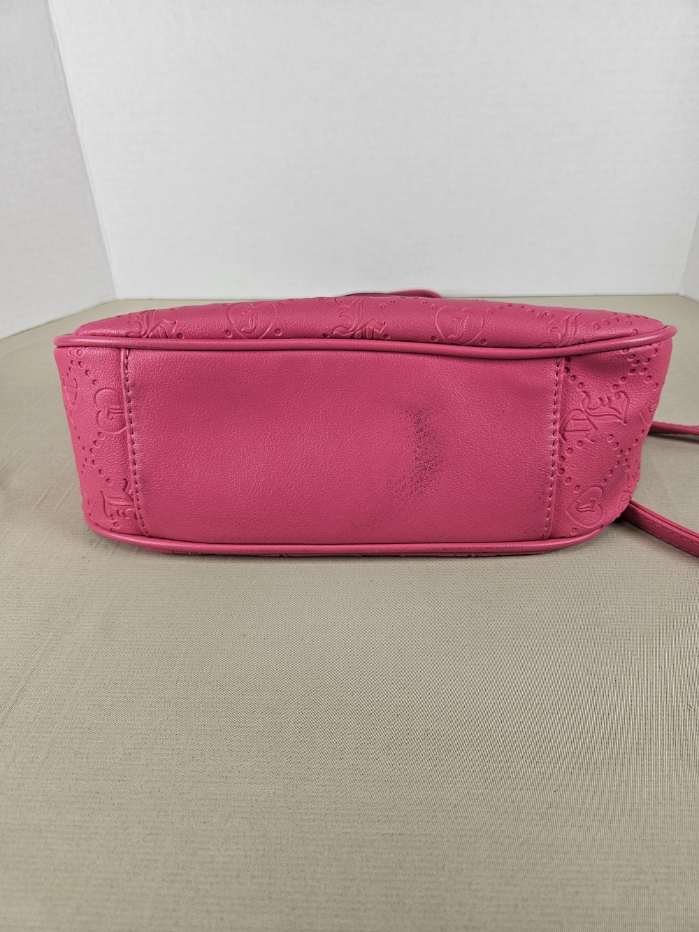 Juicy Couture Pink Shoulder Bag with Gold Logo - Picture 8 of 16